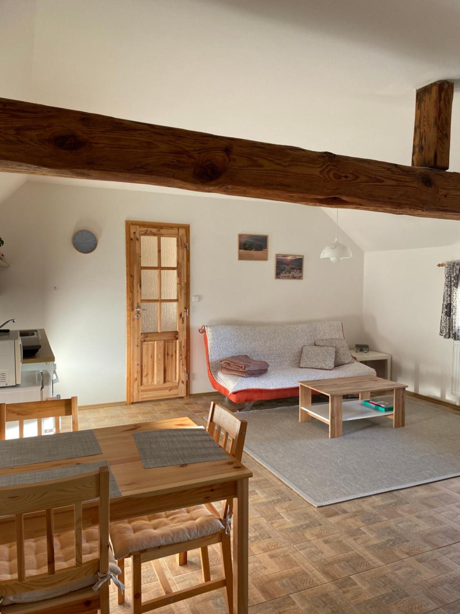 Apartman Na Vrsku Klenovice  Extérieur photo